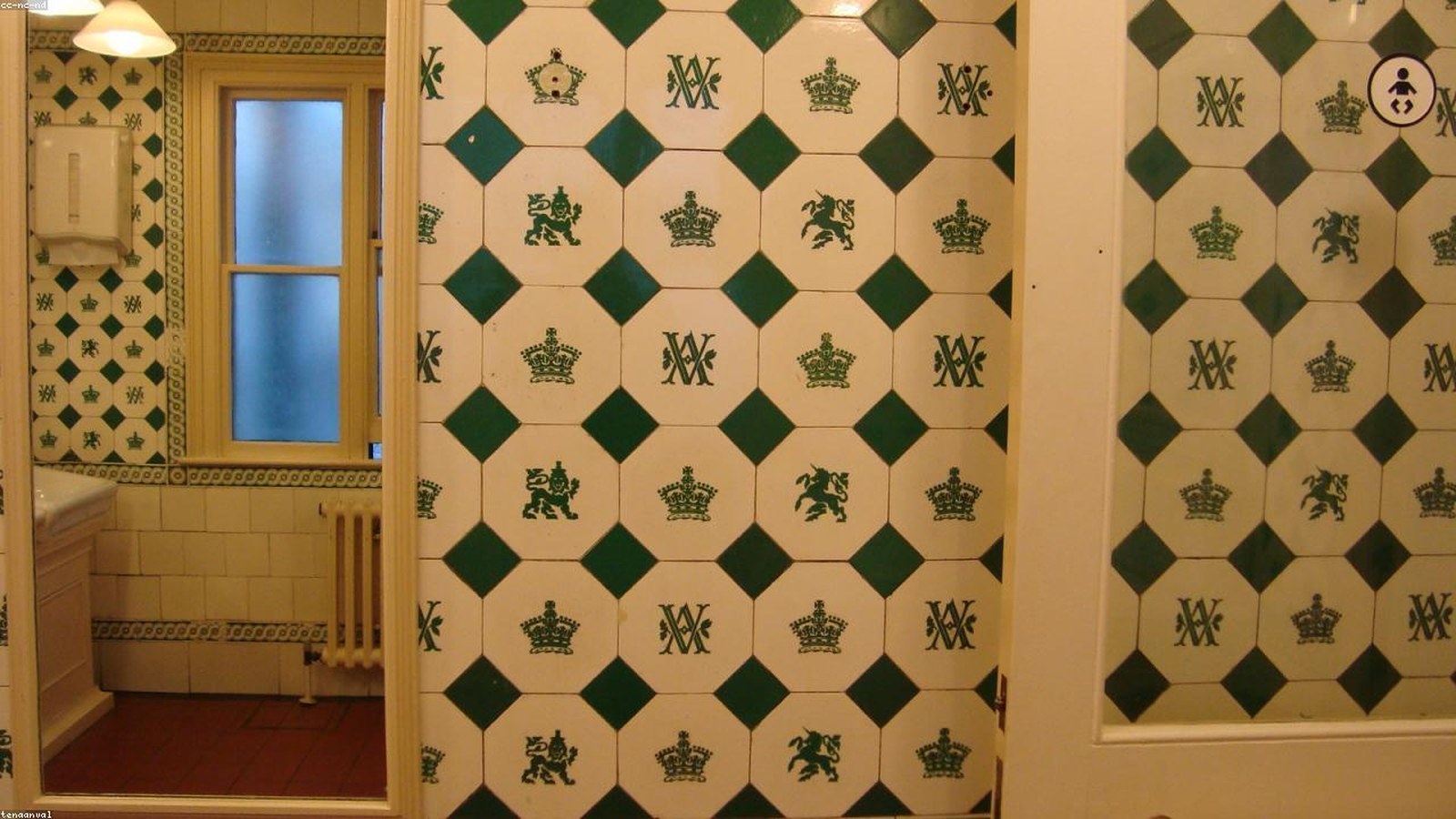 Chinese Toilet Guide: What Foreign Tourists Need to Know — cover photo