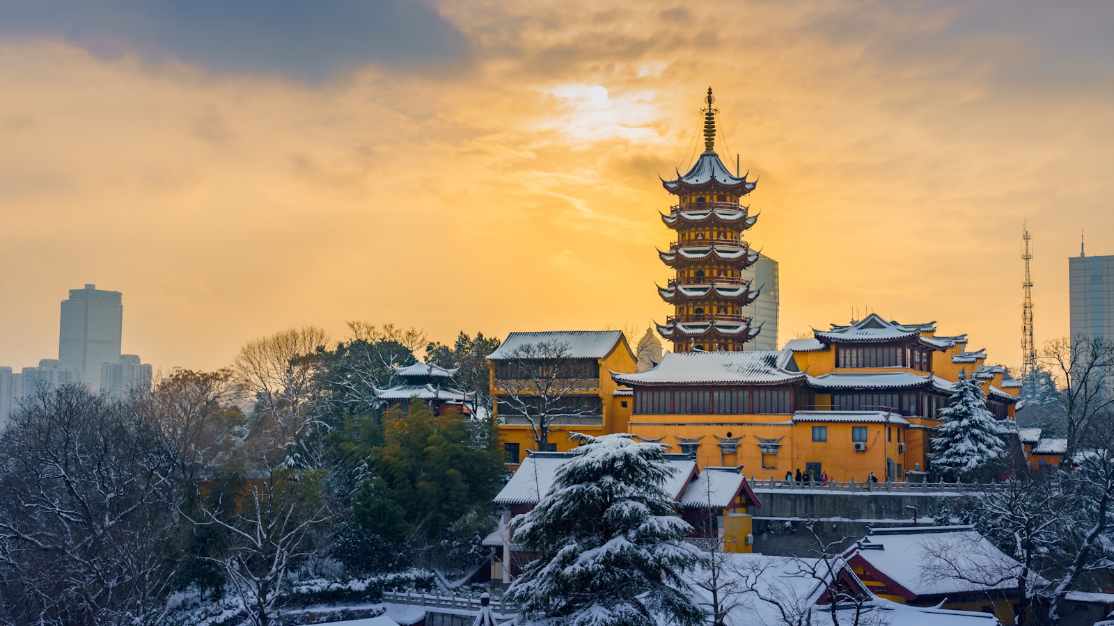 China in Winter: 7-Day Ice Festival or Beach Route — cover photo