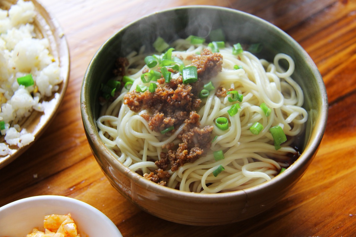A bowl of dan dan noodles