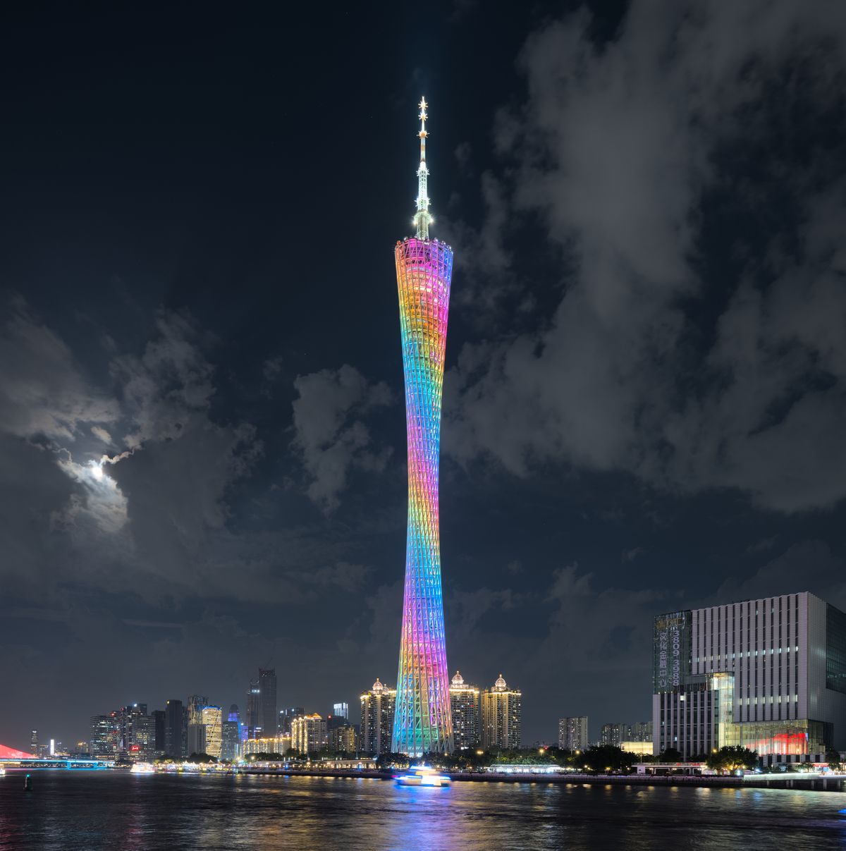 File:Canton Tower at night Guangzhou 2024 dllu.jpg