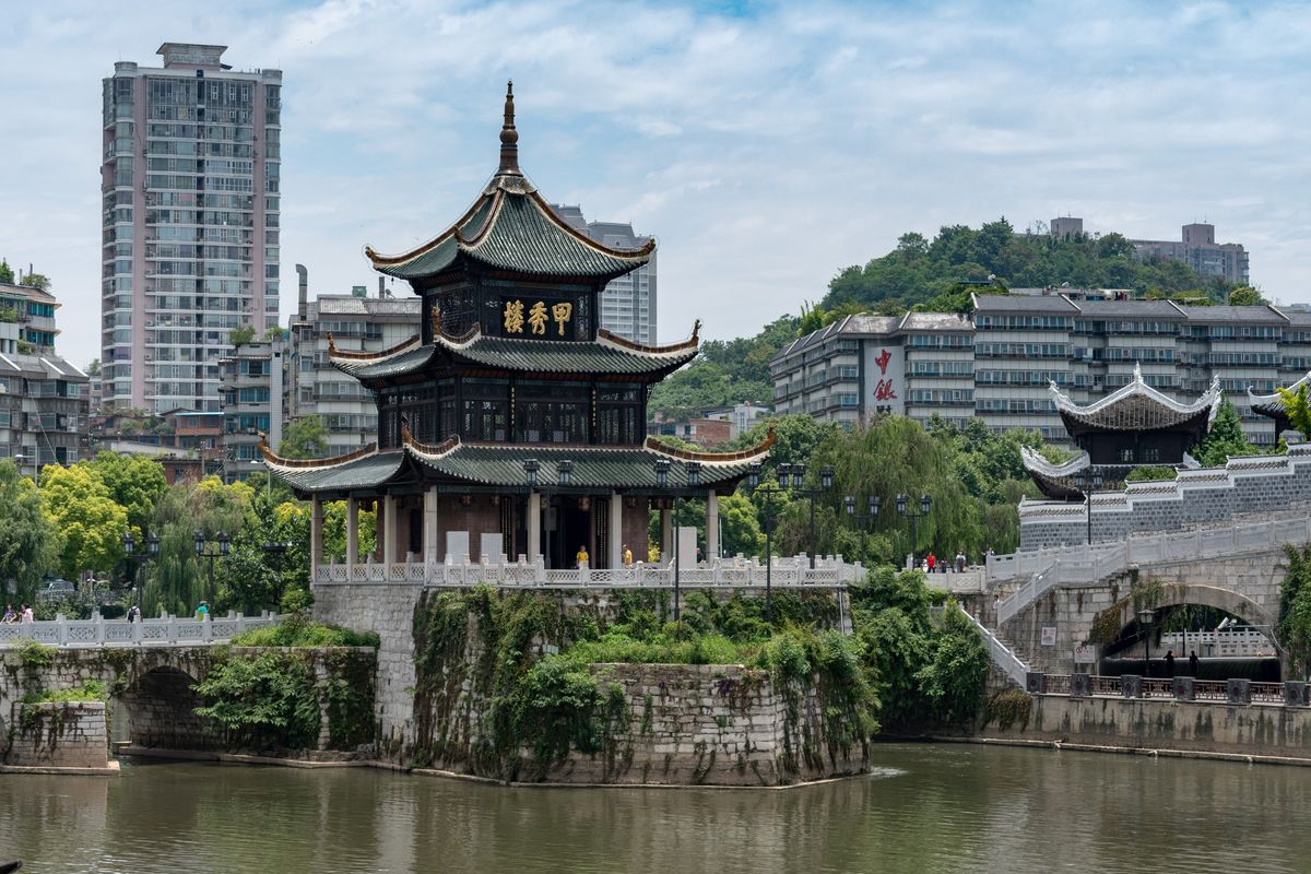 File:Jiaxiu Pavilion, Guiyang.jpg