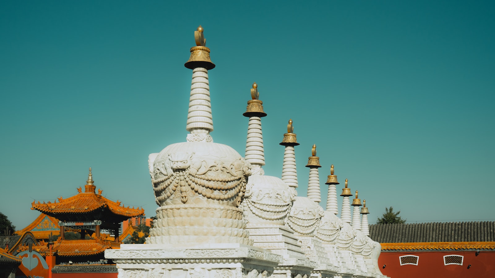 Hohhot Travel Guide (2026): Temples, Grassland & Mongol — cover photo