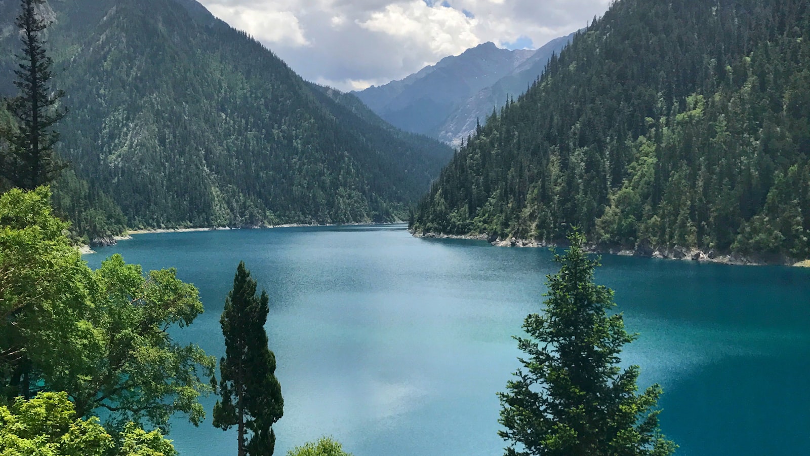 Jiuzhaigou Guide (2026): Lakes, Waterfalls & Ticket Booking — cover photo