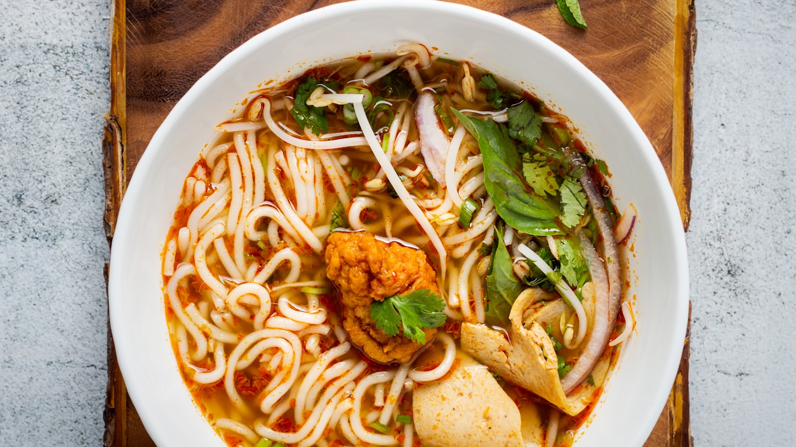 Knife-Cut Noodles (Daoxiaomian): Shanxi's Hand-Sliced Specialty — cover photo