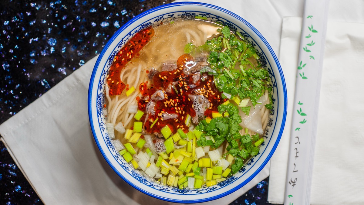 Hand-pulled lamian noodles