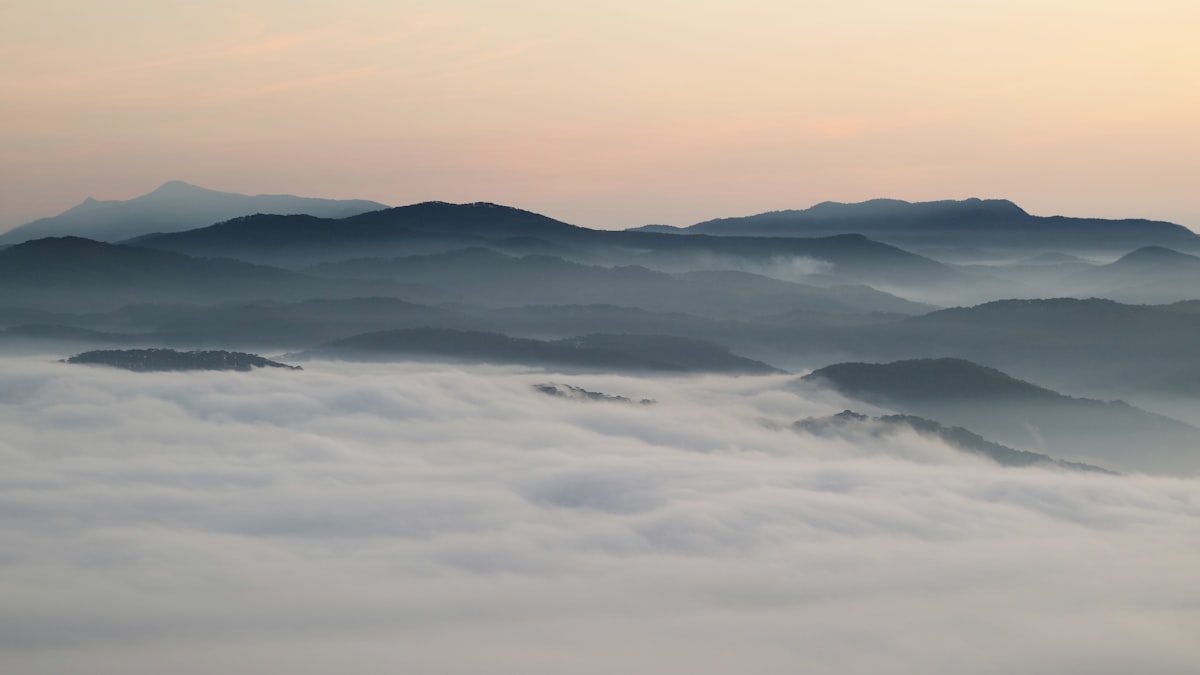 Sea of clouds at sunrise on Mount Emei