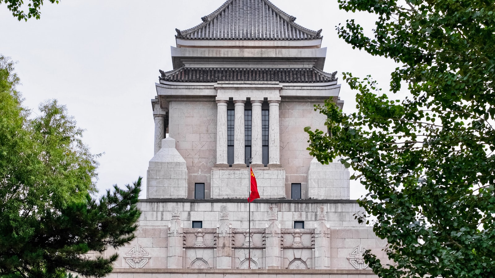 Ningbo Travel Guide (2026): Tianyi Pavilion & Old Bund — cover photo