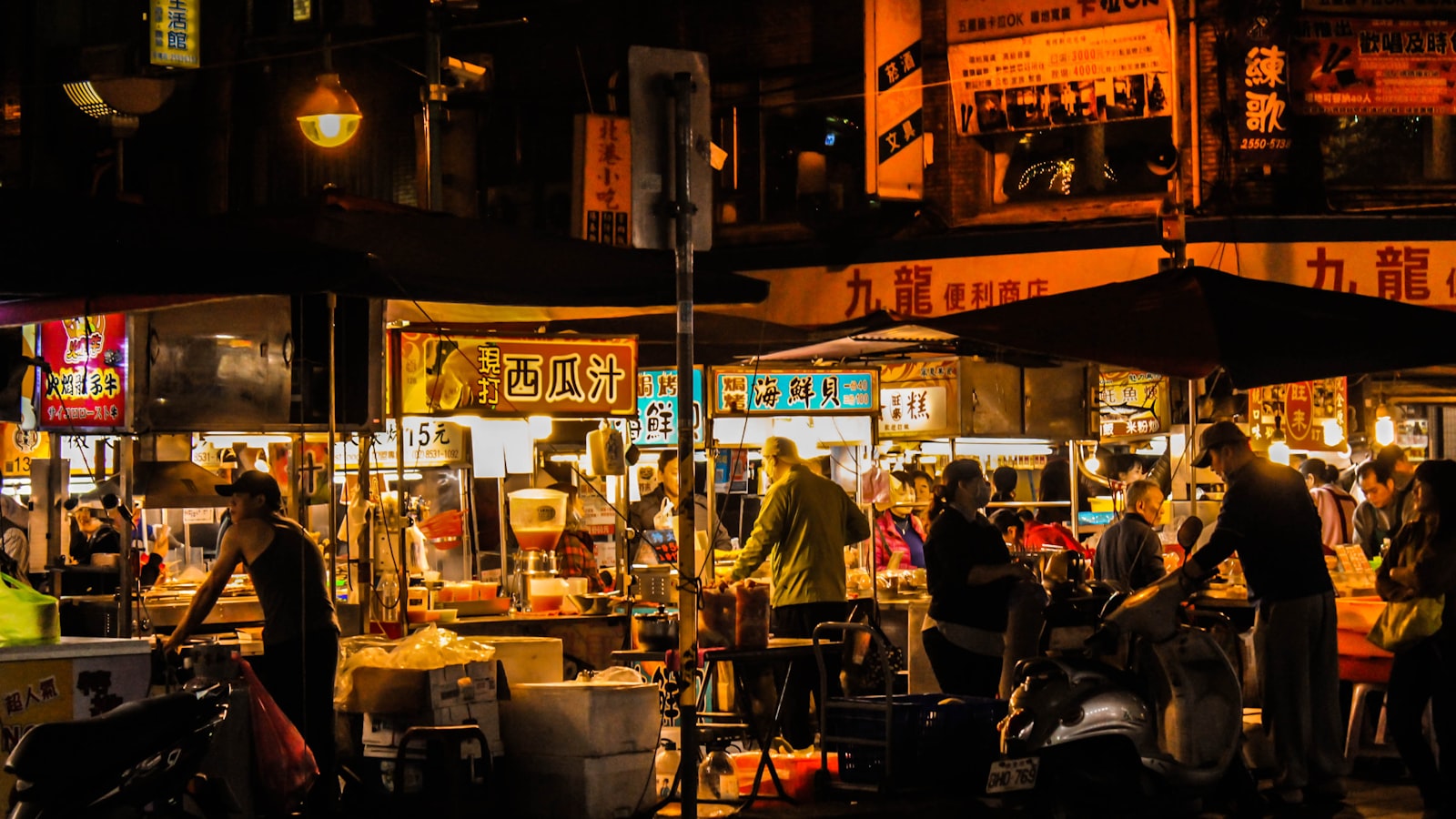 Street & Market Photography in China: A Practical Guide (2026) — cover photo