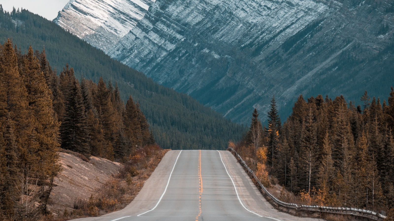 The Qinghai-Tibet Highway: Driving the Roof of the World (2026) — cover photo