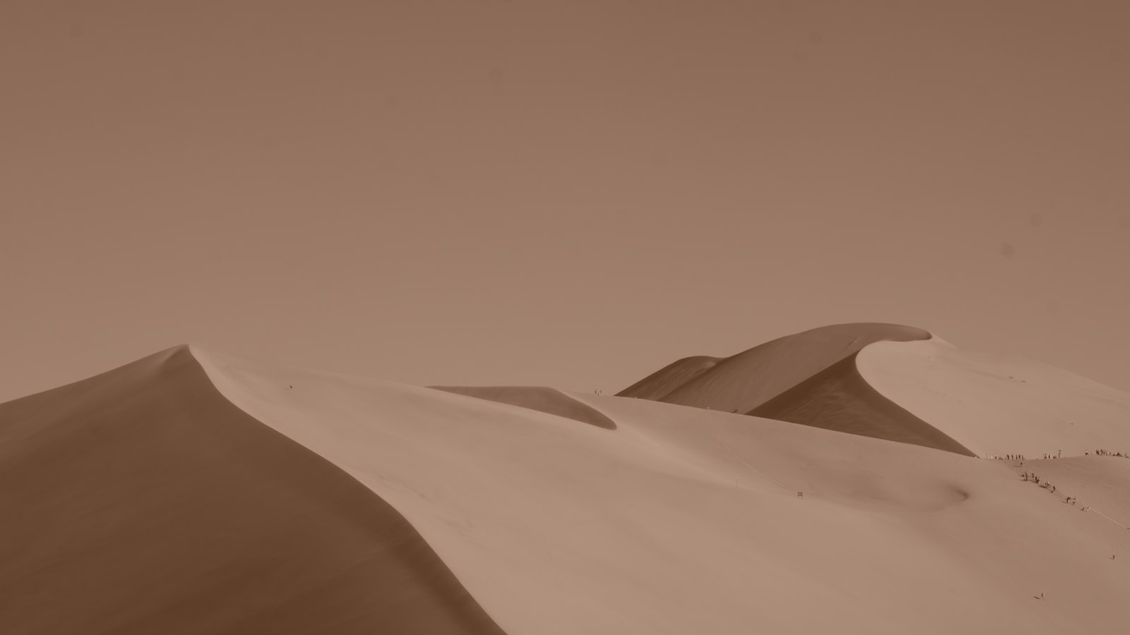 China's Silk Road: Xi'an to Dunhuang in 7 Days — cover photo
