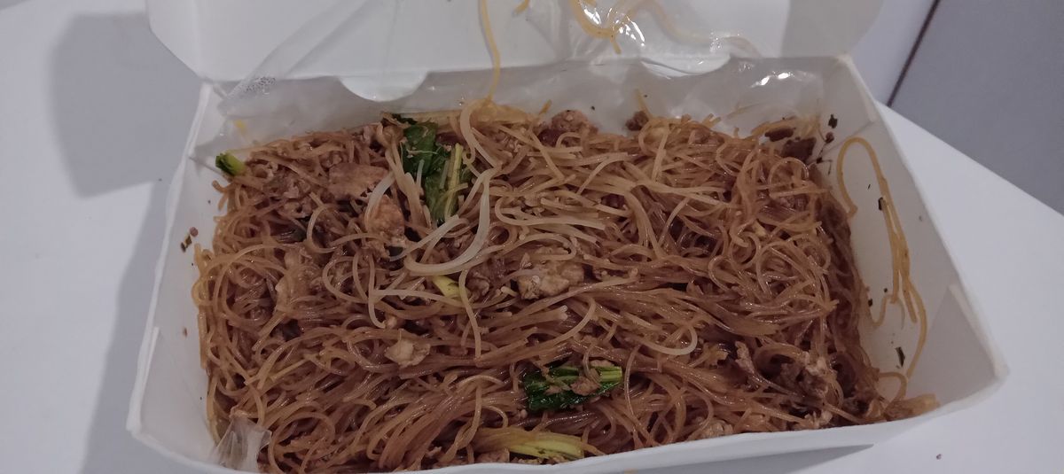 File:Bihun goreng vegetarian Siti Fang Fang.jpg