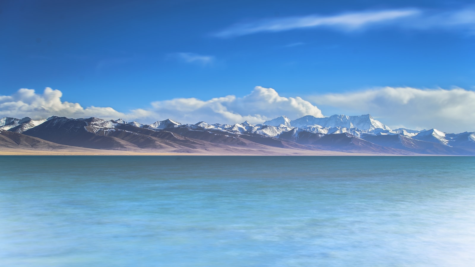 Summer on the Qinghai–Tibet Route: Lakes, Plateaus & High Passes — cover photo