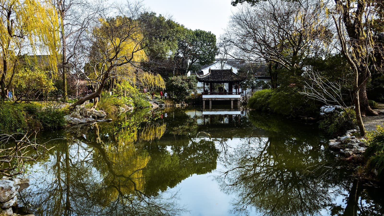 Suzhou Travel Guide (2026): Classical Gardens & Canals — cover photo