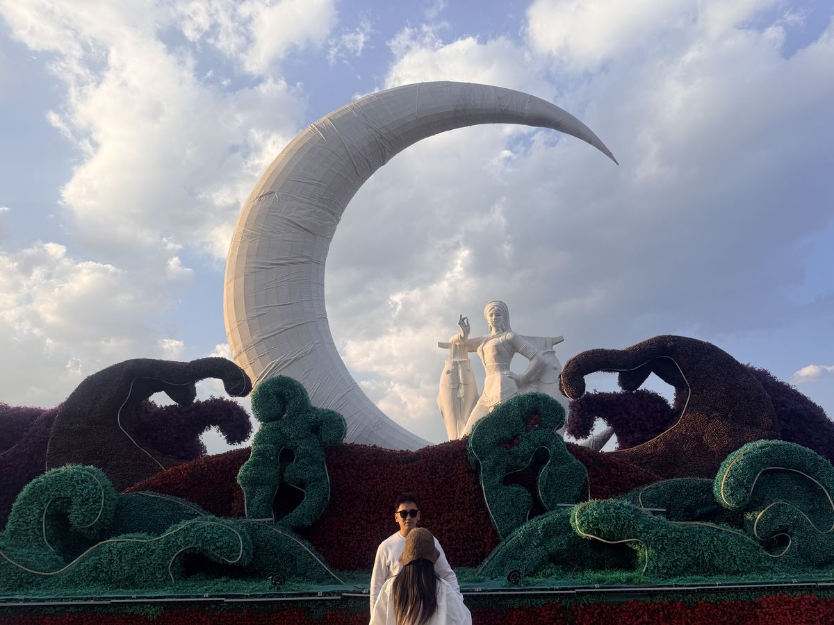 File:20260223 Erhai Park in Dali, Yunnan.jpg